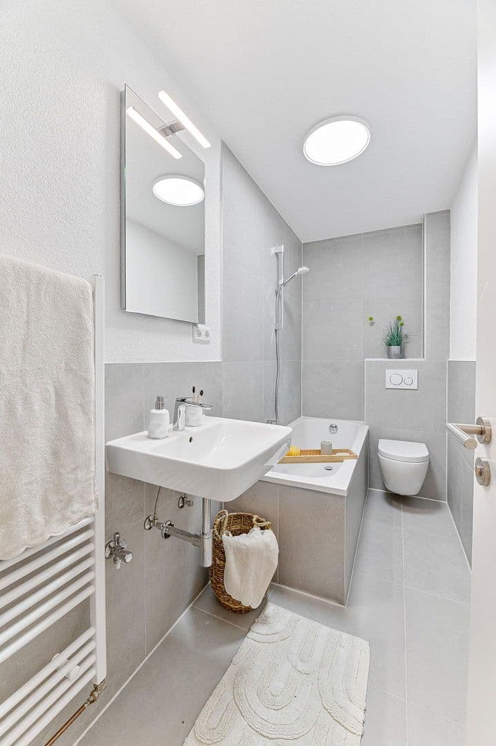 Prodej bytu 2+1 43 m², Kernerstr., Stuttgart, Bádensko-Württembersko Prodej bytu 2+1 43 m², Kernerstr., Stuttgart, Bádensko-Württembersko