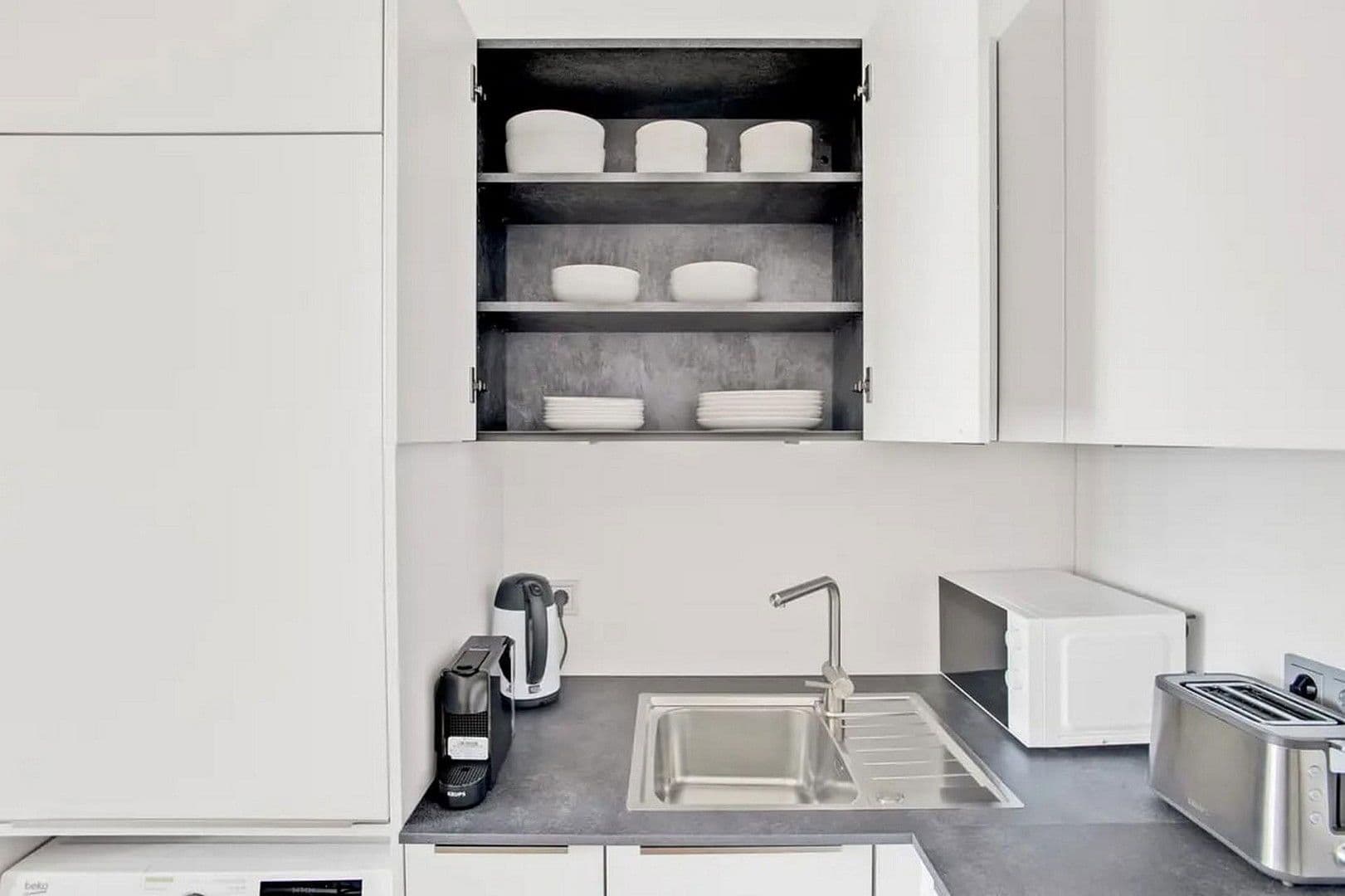 Pronájem bytu 2+1 43 m², Berlin, Berlín Pronájem bytu 2+1 43 m², Berlin, Berlín