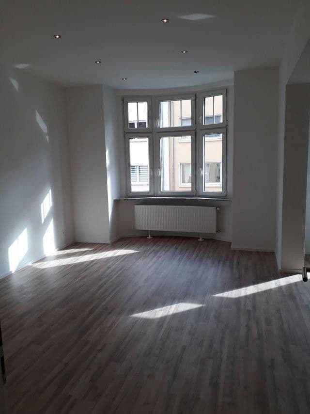 Pronájem bytu 2+1 74 m², Duisburg, Severní Porýní-Vestfálsko Pronájem bytu 2+1 74 m², Duisburg, Severní Porýní-Vestfálsko