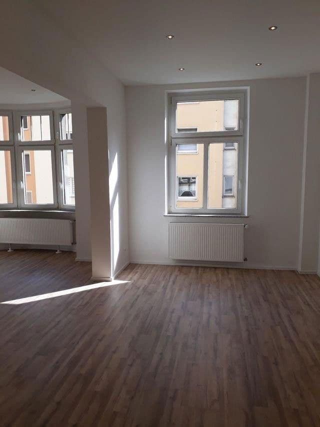 Pronájem bytu 2+1 74 m², Duisburg, Severní Porýní-Vestfálsko Pronájem bytu 2+1 74 m², Duisburg, Severní Porýní-Vestfálsko