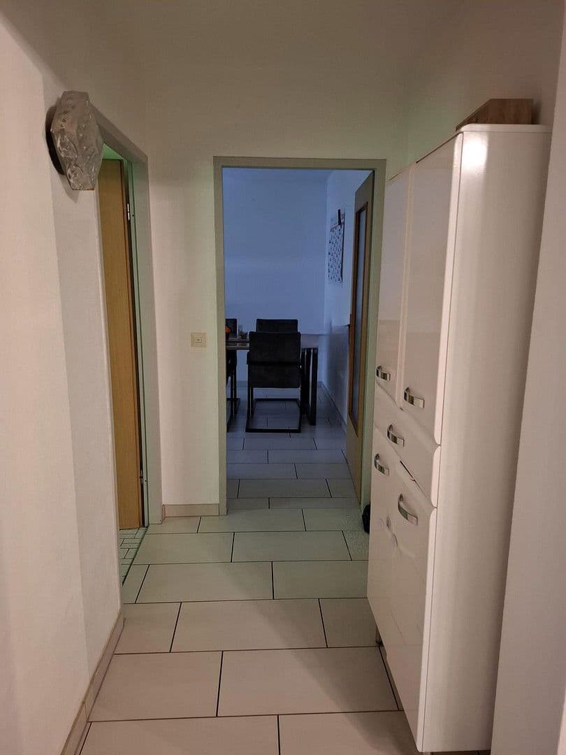 Pronájem bytu 4+1 124 m², Thüringer Str. 3, Straßberg, Bádensko-Württembersko Pronájem bytu 4+1 124 m², Thüringer Str. 3, Straßberg, Bádensko-Württembersko