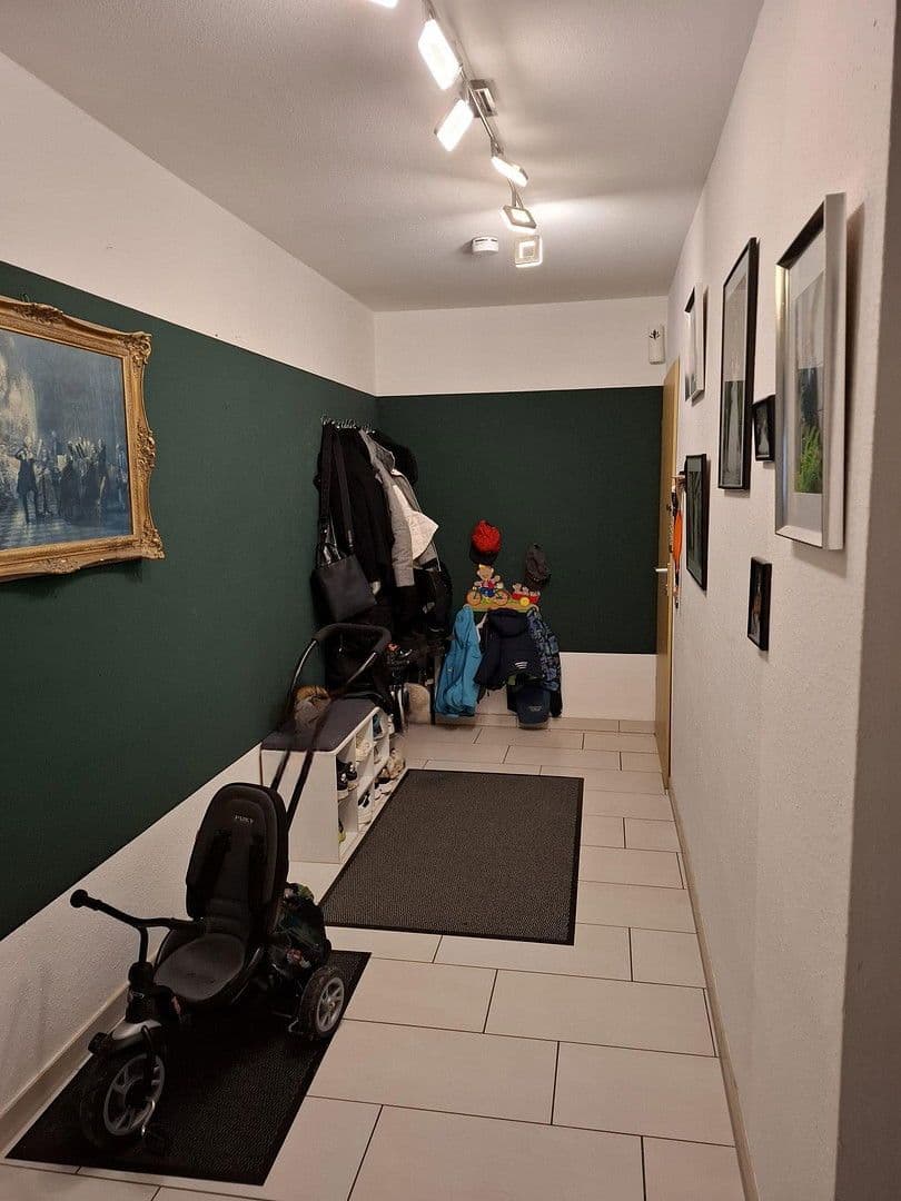 Pronájem bytu 4+1 124 m², Thüringer Str. 3, Straßberg, Bádensko-Württembersko Pronájem bytu 4+1 124 m², Thüringer Str. 3, Straßberg, Bádensko-Württembersko