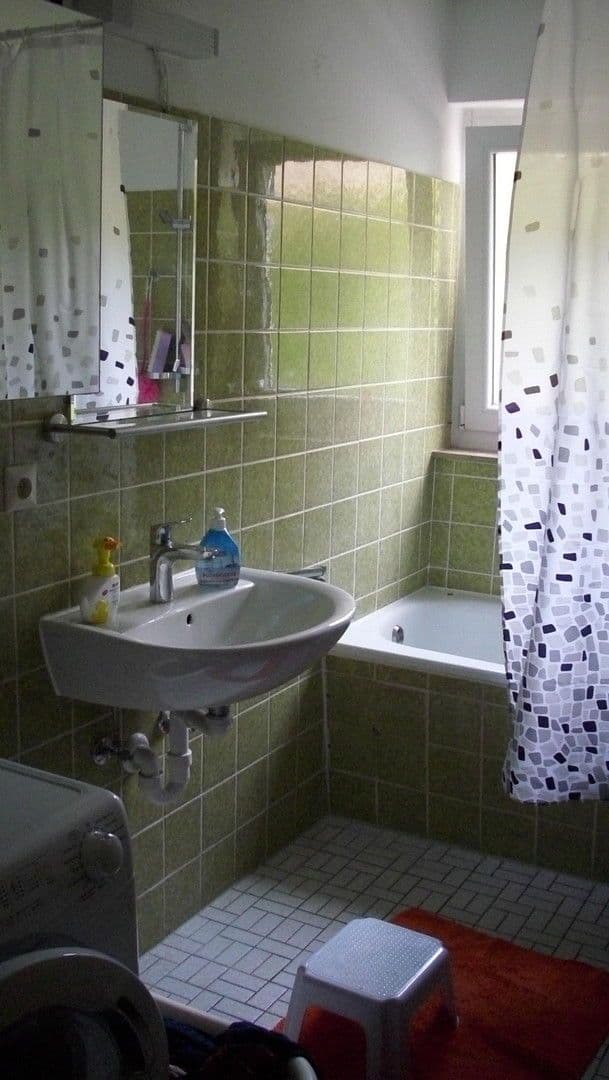 Pronájem bytu 4+1 124 m², Thüringer Str. 3, Straßberg, Bádensko-Württembersko Pronájem bytu 4+1 124 m², Thüringer Str. 3, Straßberg, Bádensko-Württembersko