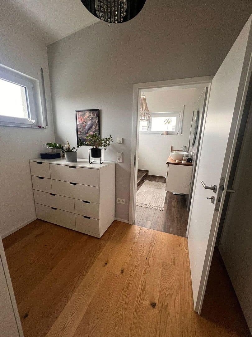 Prodej domu 150 m², pozemek 628 m², Geldersheim, Bavorsko Prodej domu 150 m², pozemek 628 m², Geldersheim, Bavorsko