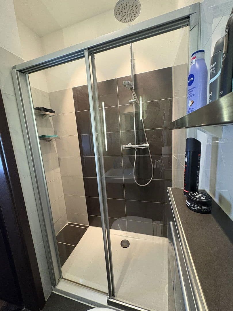 Prodej bytu 2+1 60 m², Kopernikusstraße 55, Düsseldorf, Severní Porýní-Vestfálsko Prodej bytu 2+1 60 m², Kopernikusstraße 55, Düsseldorf, Severní Porýní-Vestfálsko