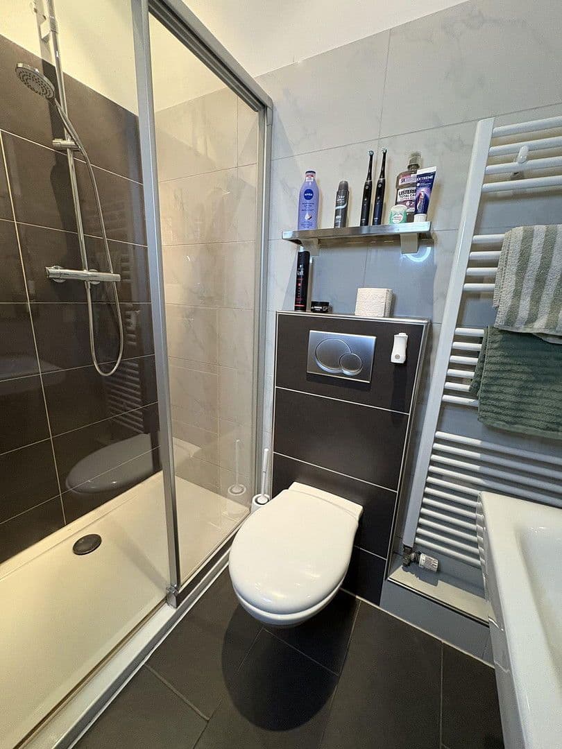 Prodej bytu 2+1 60 m², Kopernikusstraße 55, Düsseldorf, Severní Porýní-Vestfálsko Prodej bytu 2+1 60 m², Kopernikusstraße 55, Düsseldorf, Severní Porýní-Vestfálsko