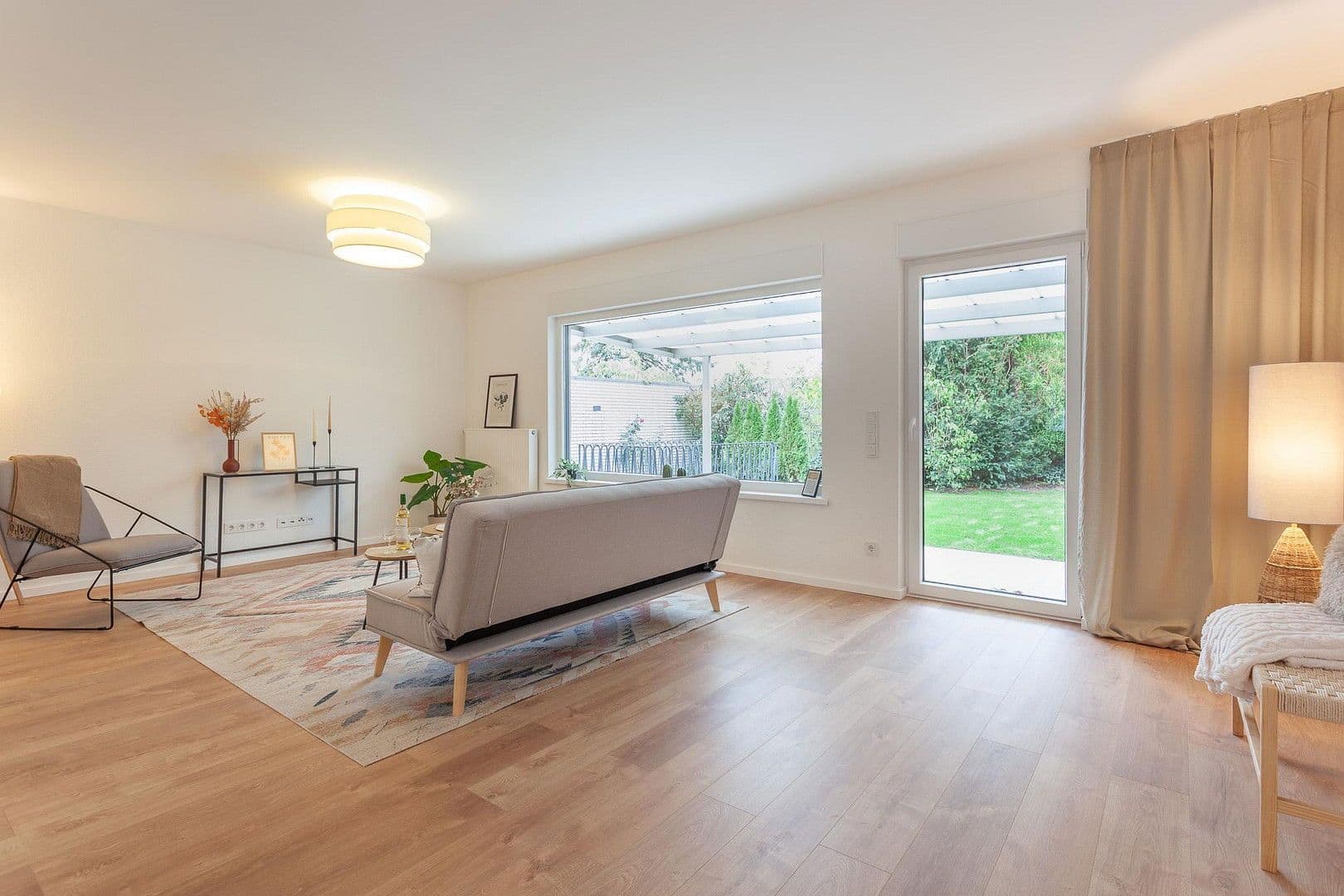 Prodej domu 140 m², pozemek 256 m², Mülheim an der Ruhr, Severní Porýní-Vestfálsko Prodej domu 140 m², pozemek 256 m², Mülheim an der Ruhr, Severní Porýní-Vestfálsko