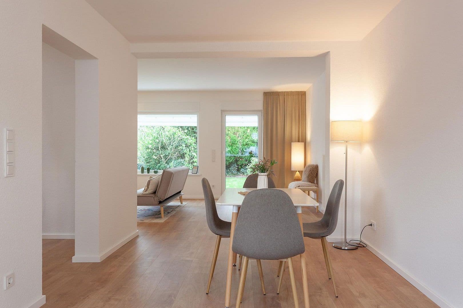 Prodej domu 140 m², pozemek 256 m², Mülheim an der Ruhr, Severní Porýní-Vestfálsko Prodej domu 140 m², pozemek 256 m², Mülheim an der Ruhr, Severní Porýní-Vestfálsko