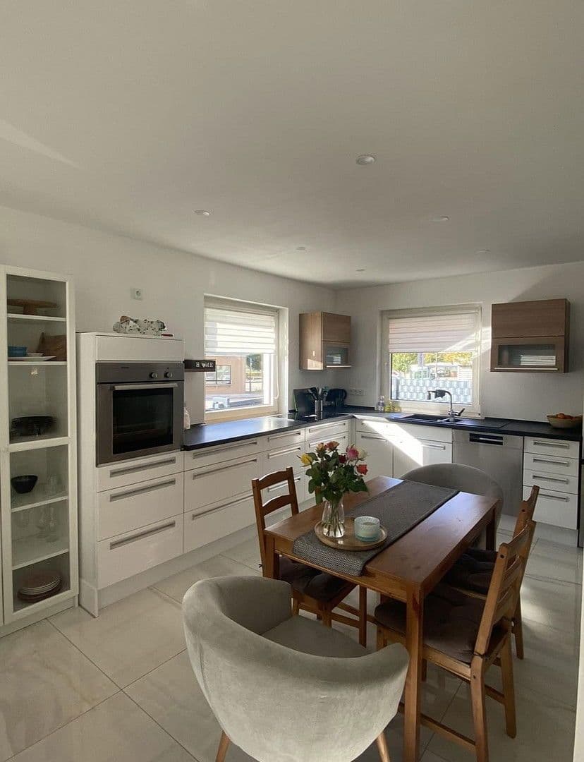 Prodej domu 130 m², pozemek 152 m², Ansbach, Bavorsko Prodej domu 130 m², pozemek 152 m², Ansbach, Bavorsko