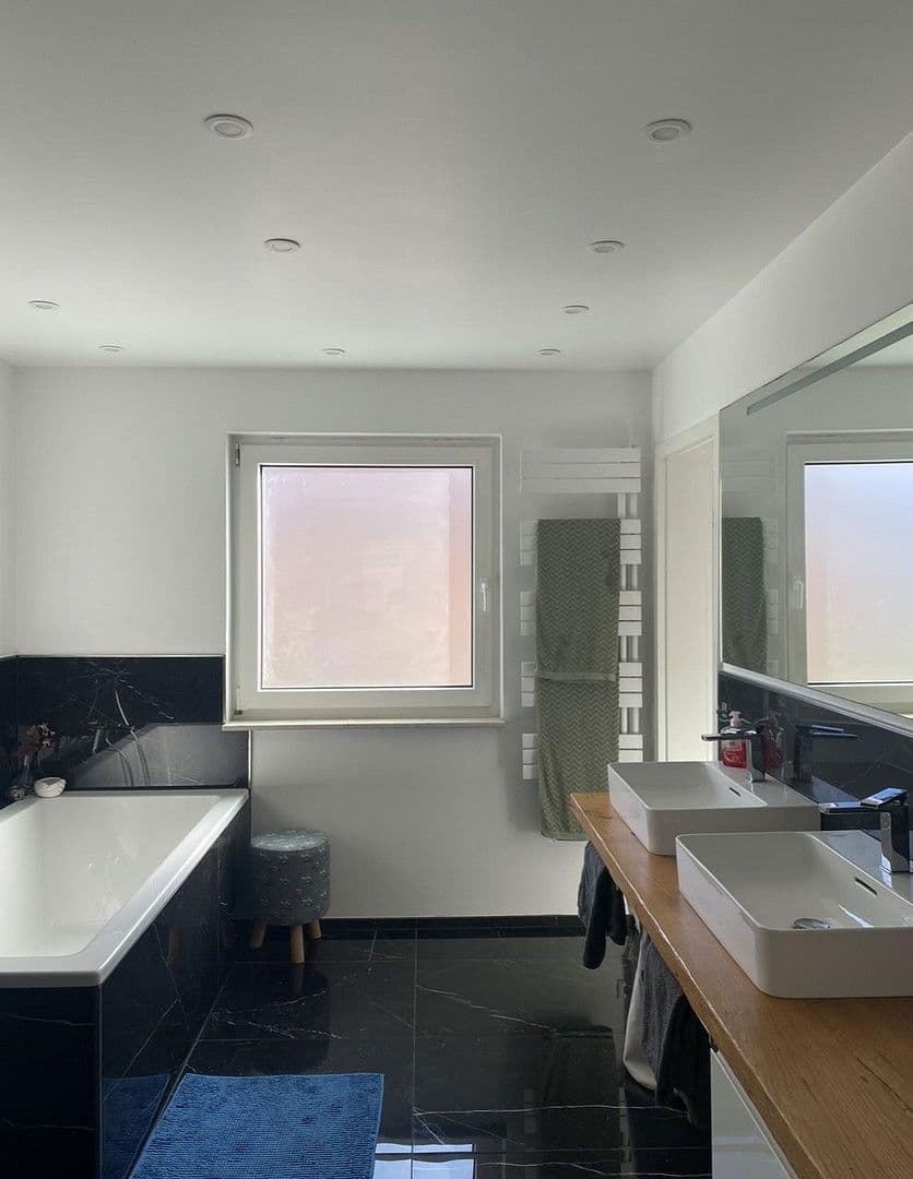 Prodej domu 130 m², pozemek 152 m², Ansbach, Bavorsko Prodej domu 130 m², pozemek 152 m², Ansbach, Bavorsko