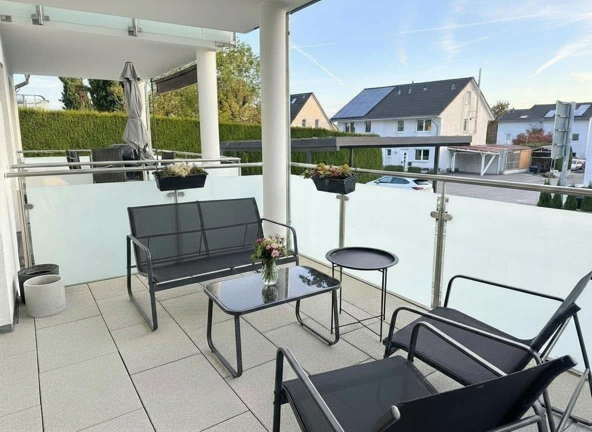 Pronájem bytu 2+kk 64 m², Untere Mühlbachstr. 9/1, Friedrichshafen, Bádensko-Württembersko Pronájem bytu 2+kk 64 m², Untere Mühlbachstr. 9/1, Friedrichshafen, Bádensko-Württembersko