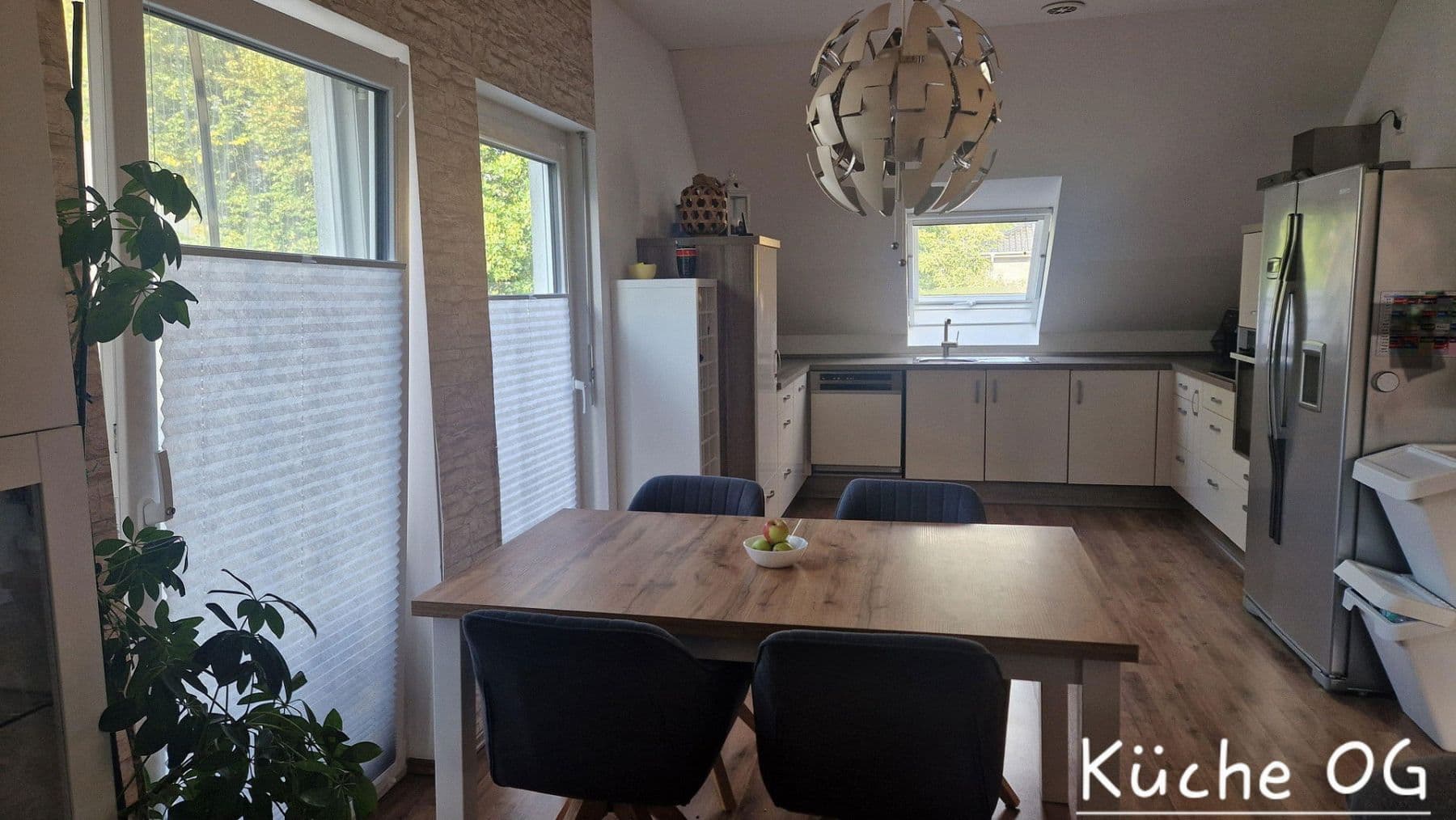 Prodej domu 214 m², pozemek 585 m², Berlin, Berlín Prodej domu 214 m², pozemek 585 m², Berlin, Berlín