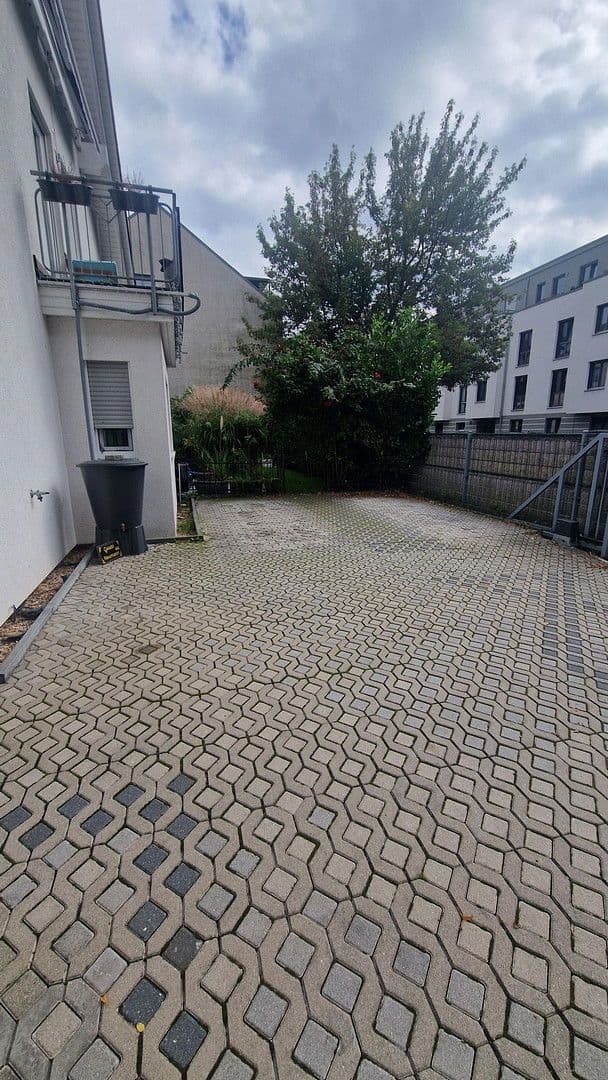 Prodej domu 214 m², pozemek 585 m², Berlin, Berlín Prodej domu 214 m², pozemek 585 m², Berlin, Berlín