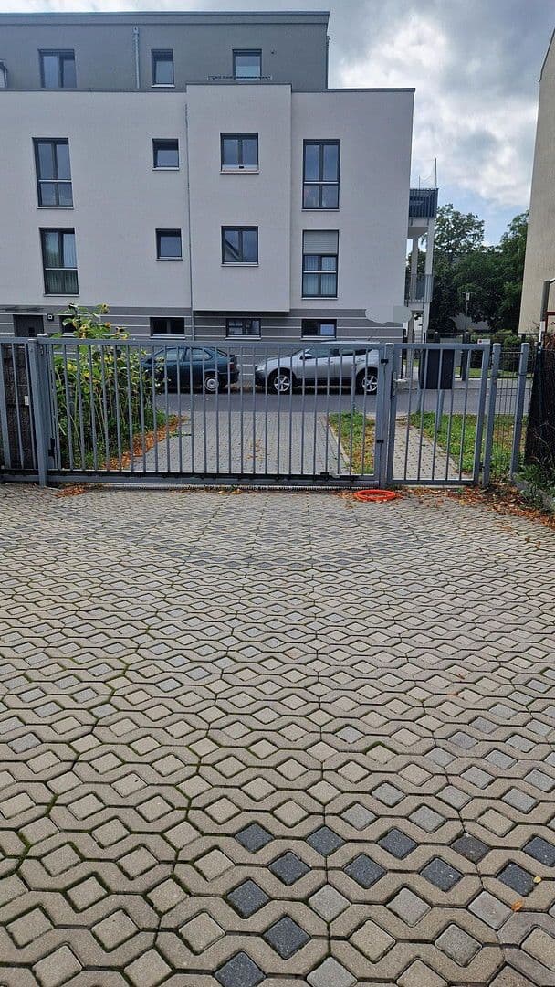 Prodej domu 214 m², pozemek 585 m², Berlin, Berlín Prodej domu 214 m², pozemek 585 m², Berlin, Berlín