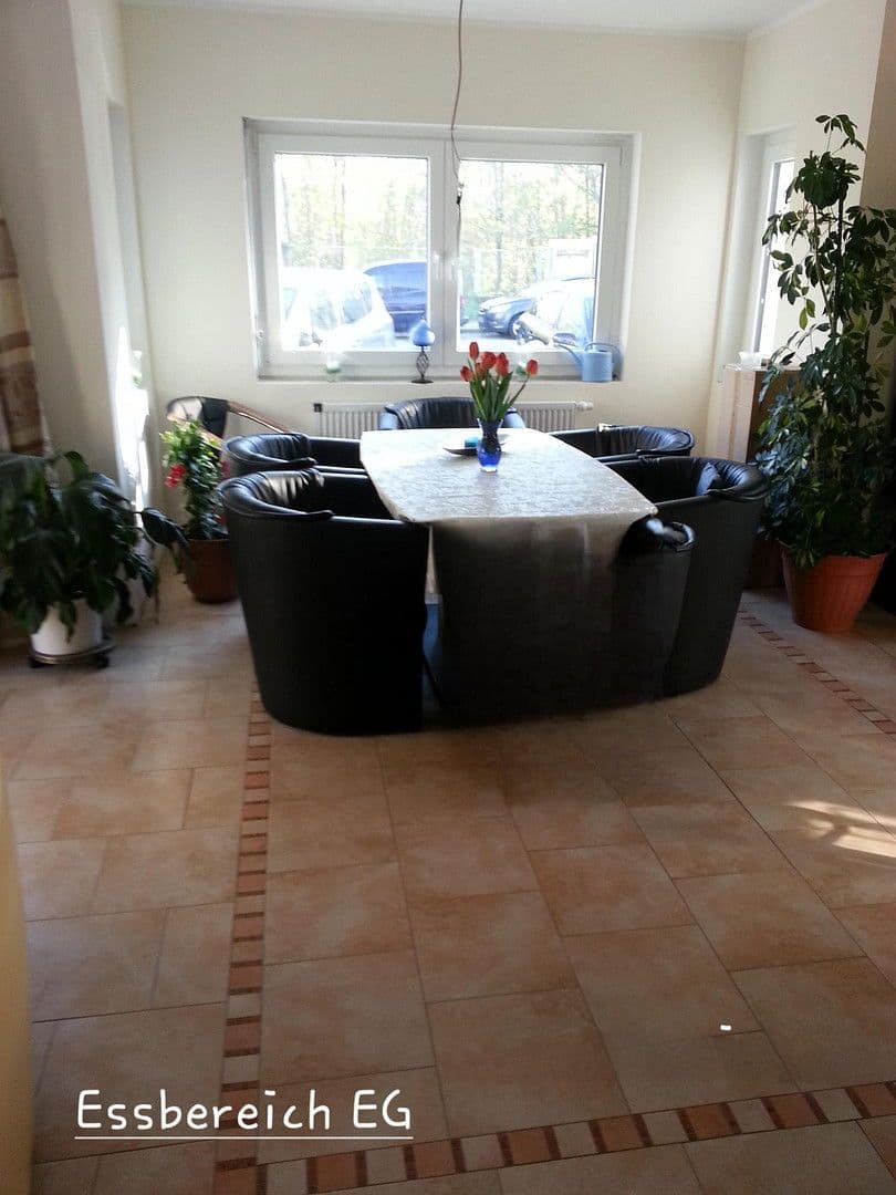 Prodej domu 214 m², pozemek 585 m², Berlin, Berlín Prodej domu 214 m², pozemek 585 m², Berlin, Berlín