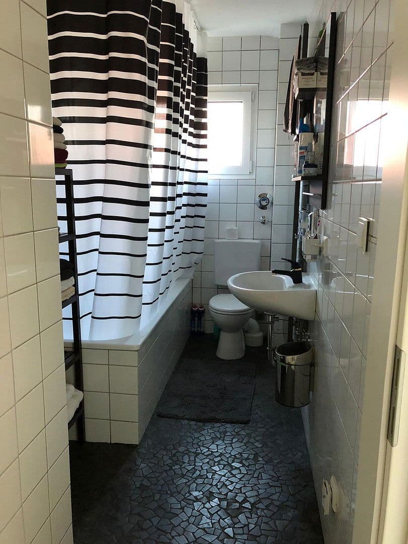 Pronájem bytu 2+1 56 m², Waldstr7, Gaggenau, Bádensko-Württembersko Pronájem bytu 2+1 56 m², Waldstr7, Gaggenau, Bádensko-Württembersko