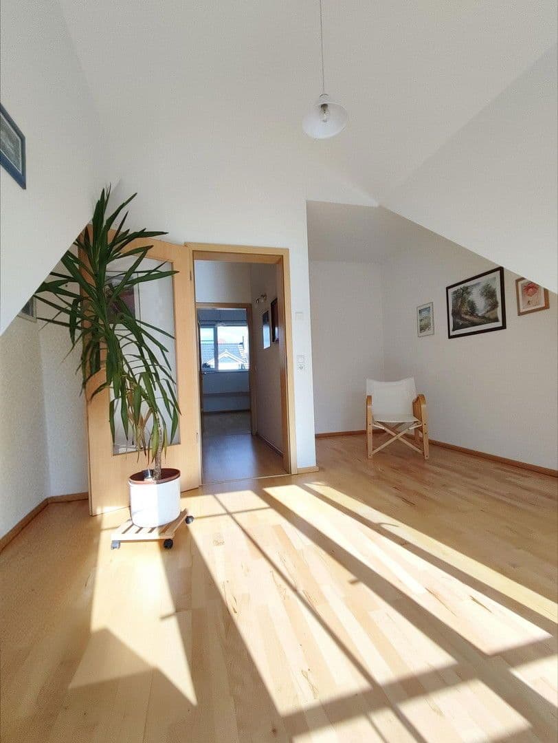 Prodej domu 132 m², pozemek 100 m², München, Bavorsko Prodej domu 132 m², pozemek 100 m², München, Bavorsko
