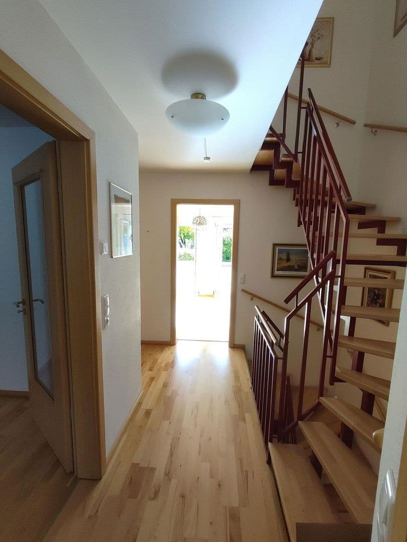 Prodej domu 132 m², pozemek 100 m², München, Bavorsko Prodej domu 132 m², pozemek 100 m², München, Bavorsko