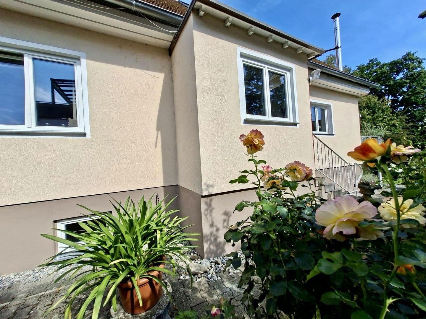 Prodej domu 167 m², pozemek 492 m², Rosmarinheideweg 3, Konstanz, Bádensko-Württembersko Prodej domu 167 m², pozemek 492 m², Rosmarinheideweg 3, Konstanz, Bádensko-Württembersko