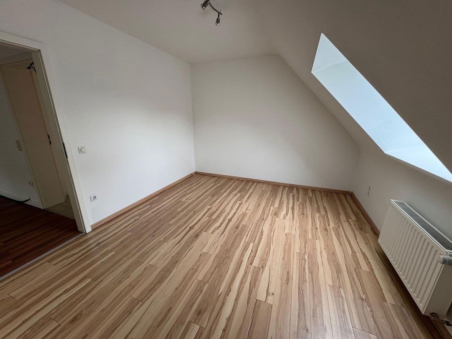 Pronájem bytu 6+kk 130 m², Märkerweg 36, Hamburg, Hamburg Pronájem bytu 6+kk 130 m², Märkerweg 36, Hamburg, Hamburg