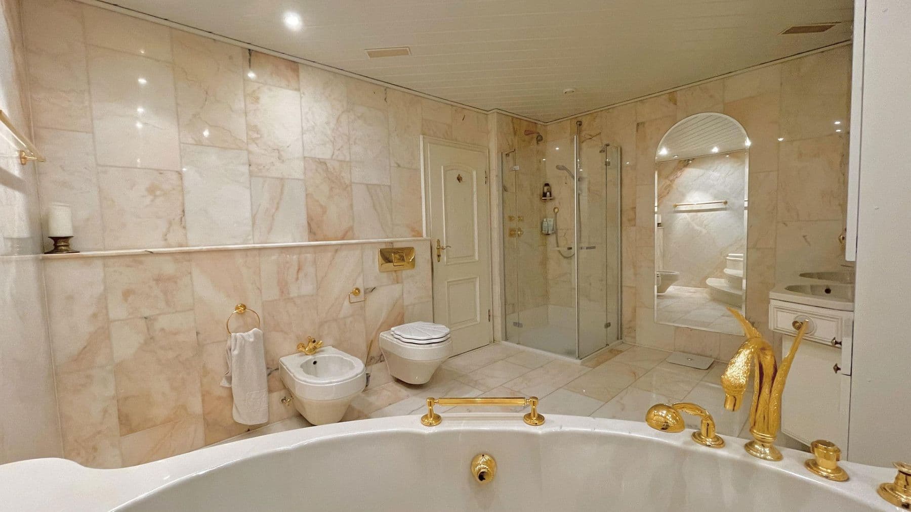 Pronájem bytu 4+kk 120 m², Gartenstraße 16, Schramberg, Bádensko-Württembersko Pronájem bytu 4+kk 120 m², Gartenstraße 16, Schramberg, Bádensko-Württembersko