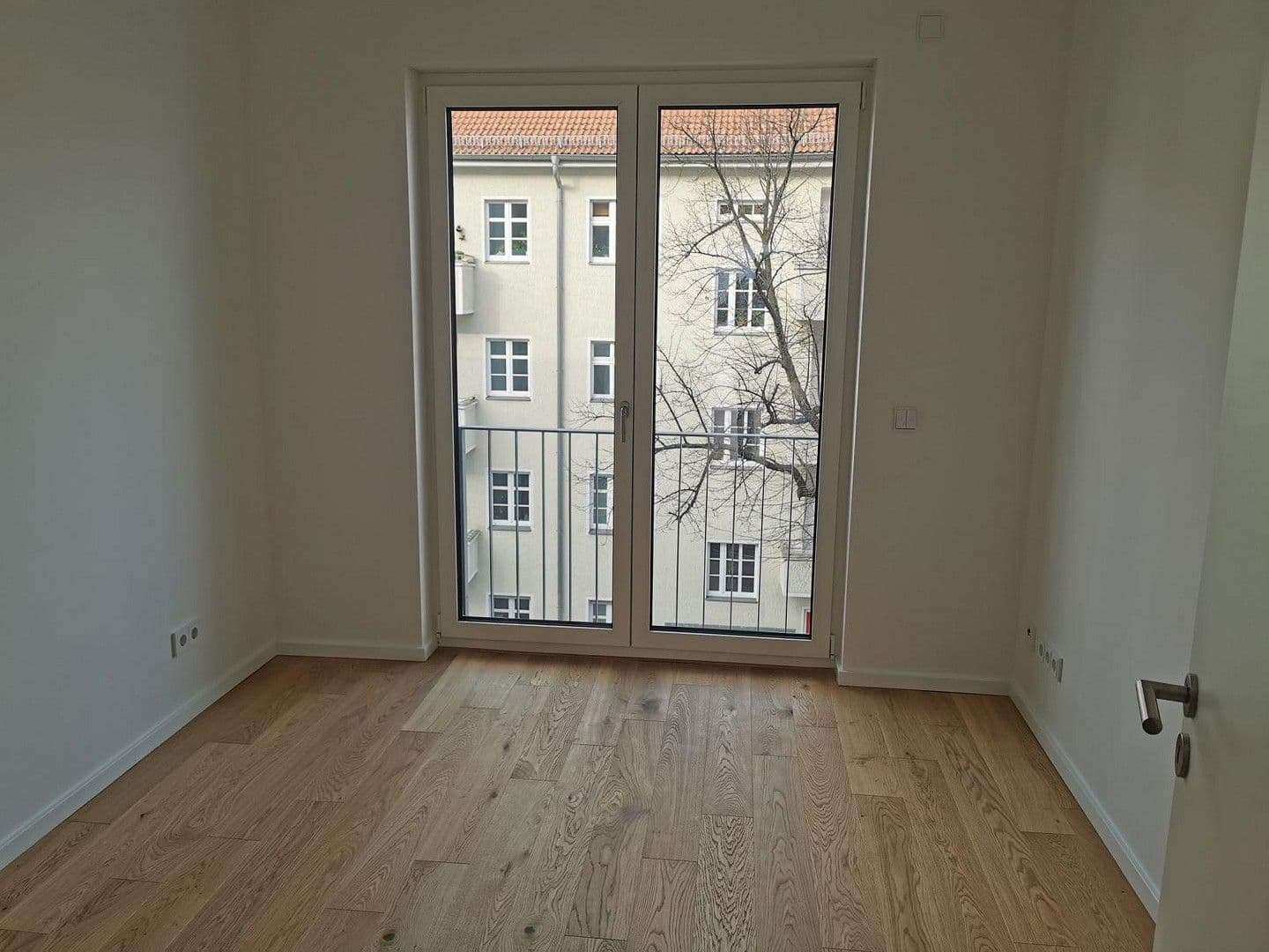Pronájem bytu 3+1 84 m², Münsterlandstr. 60, Berlin, Berlín Pronájem bytu 3+1 84 m², Münsterlandstr. 60, Berlin, Berlín