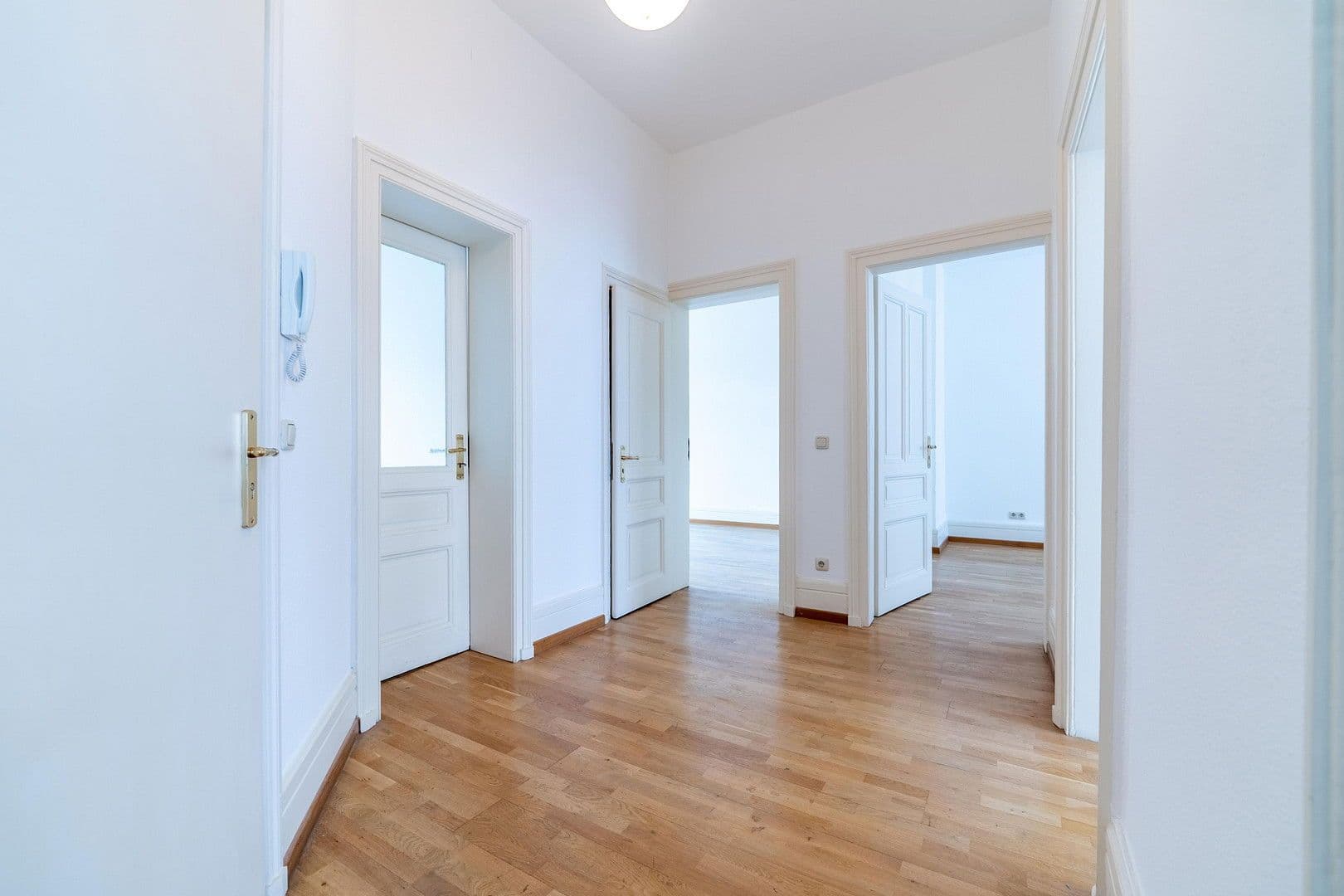 Pronájem kanceláře 84 m², Taunusstraße 38, Frankfurt, Hessen Pronájem kanceláře 84 m², Taunusstraße 38, Frankfurt, Hessen