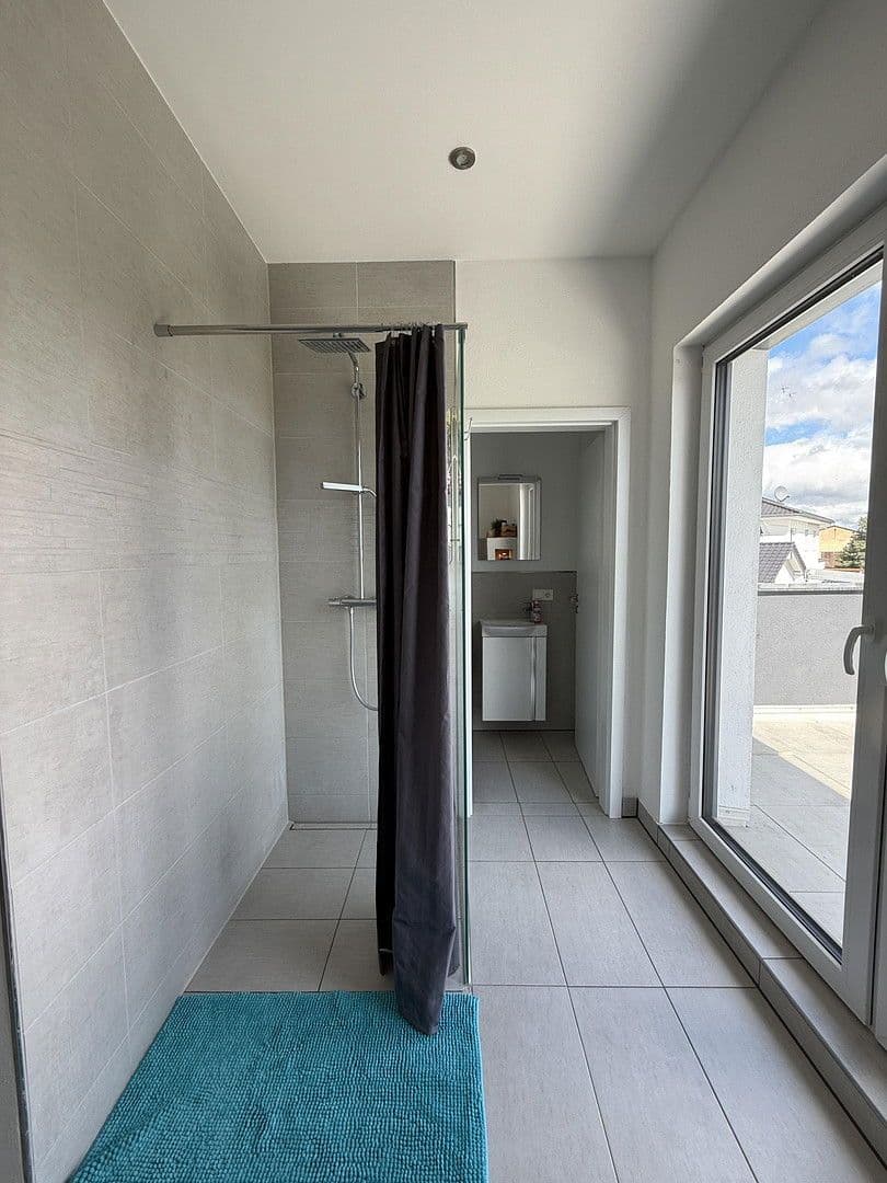 Prodej domu 274 m², pozemek 615 m², Roxheim, Porýní-Falc Prodej domu 274 m², pozemek 615 m², Roxheim, Porýní-Falc