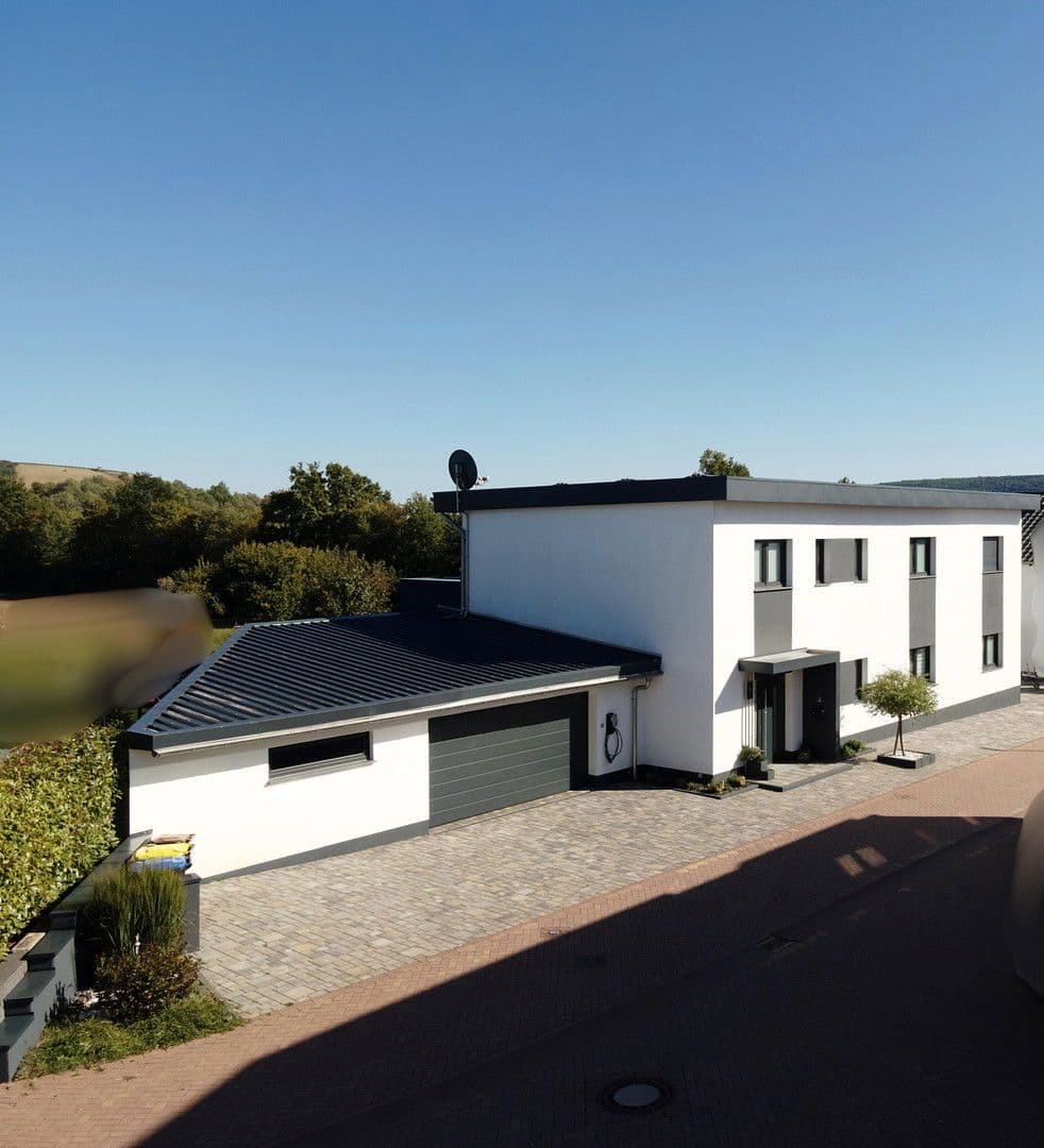 Prodej domu 274 m², pozemek 615 m², Roxheim, Porýní-Falc Prodej domu 274 m², pozemek 615 m², Roxheim, Porýní-Falc