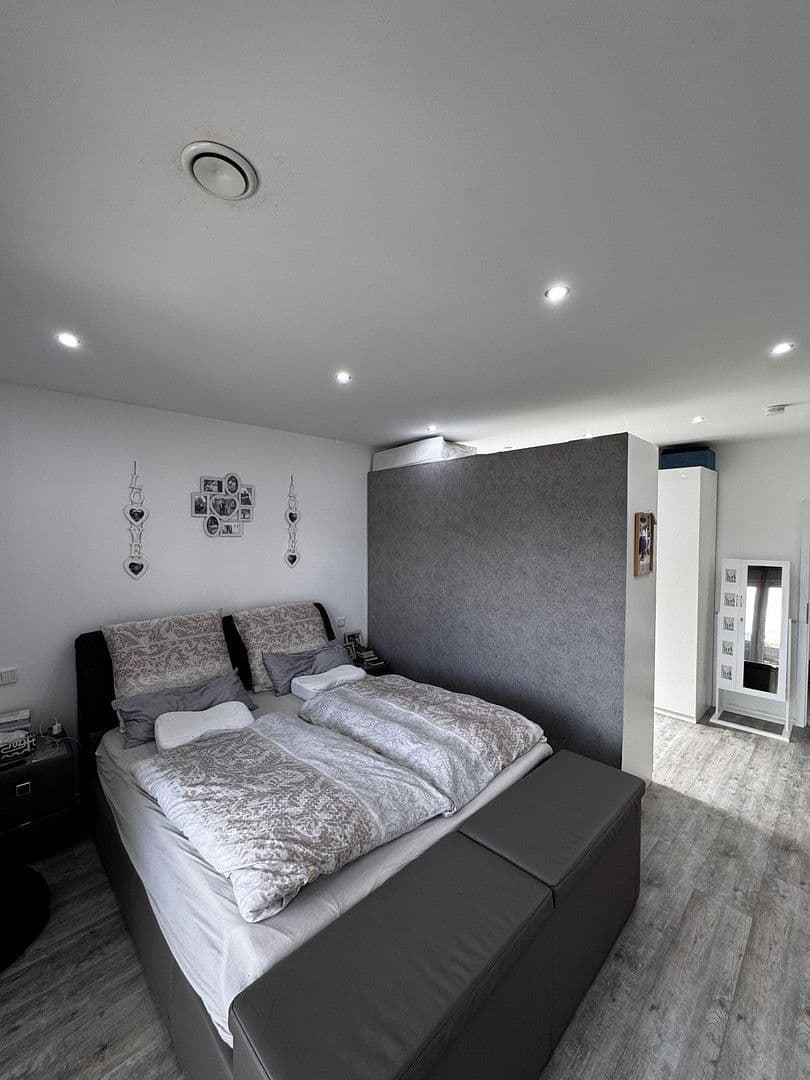 Prodej domu 274 m², pozemek 615 m², Roxheim, Porýní-Falc Prodej domu 274 m², pozemek 615 m², Roxheim, Porýní-Falc