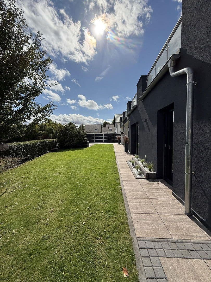 Prodej domu 274 m², pozemek 615 m², Roxheim, Porýní-Falc Prodej domu 274 m², pozemek 615 m², Roxheim, Porýní-Falc