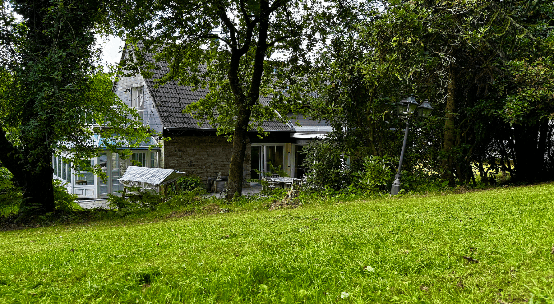 Prodej domu 245 m², pozemek 10.100 m², Dortmund, Severní Porýní-Vestfálsko Prodej domu 245 m², pozemek 10.100 m², Dortmund, Severní Porýní-Vestfálsko