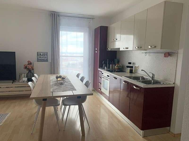 Pronájem bytu 1+kk 36 m², Kupfertorstraße 50C, Breisach am Rhein, Bádensko-Württembersko Pronájem bytu 1+kk 36 m², Kupfertorstraße 50C, Breisach am Rhein, Bádensko-Württembersko