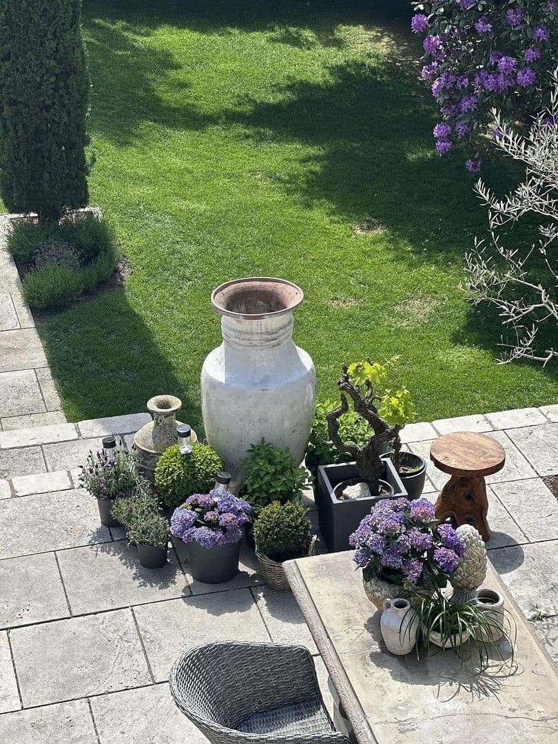 Pronájem bytu 3+1 85 m², Bergische-Landstr.262, Düsseldorf, Severní Porýní-Vestfálsko Pronájem bytu 3+1 85 m², Bergische-Landstr.262, Düsseldorf, Severní Porýní-Vestfálsko