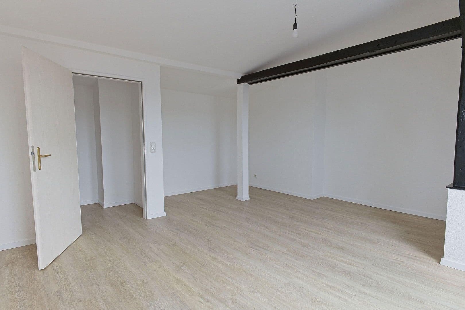 Pronájem bytu 3+1 70 m², Kiel, Šlesvicko-Holštýnsko Pronájem bytu 3+1 70 m², Kiel, Šlesvicko-Holštýnsko
