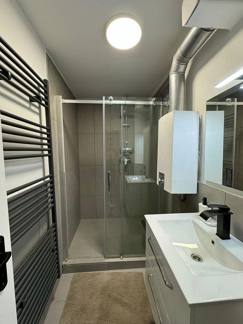 Prodej domu 100 m², pozemek 100 m², Bernbeckplatz 1, Kitzingen, Bavorsko Prodej domu 100 m², pozemek 100 m², Bernbeckplatz 1, Kitzingen, Bavorsko