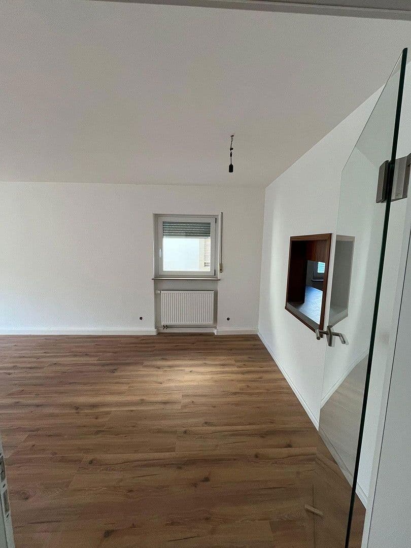 Pronájem bytu 3+1 107 m², Creglingen, Bádensko-Württembersko Pronájem bytu 3+1 107 m², Creglingen, Bádensko-Württembersko