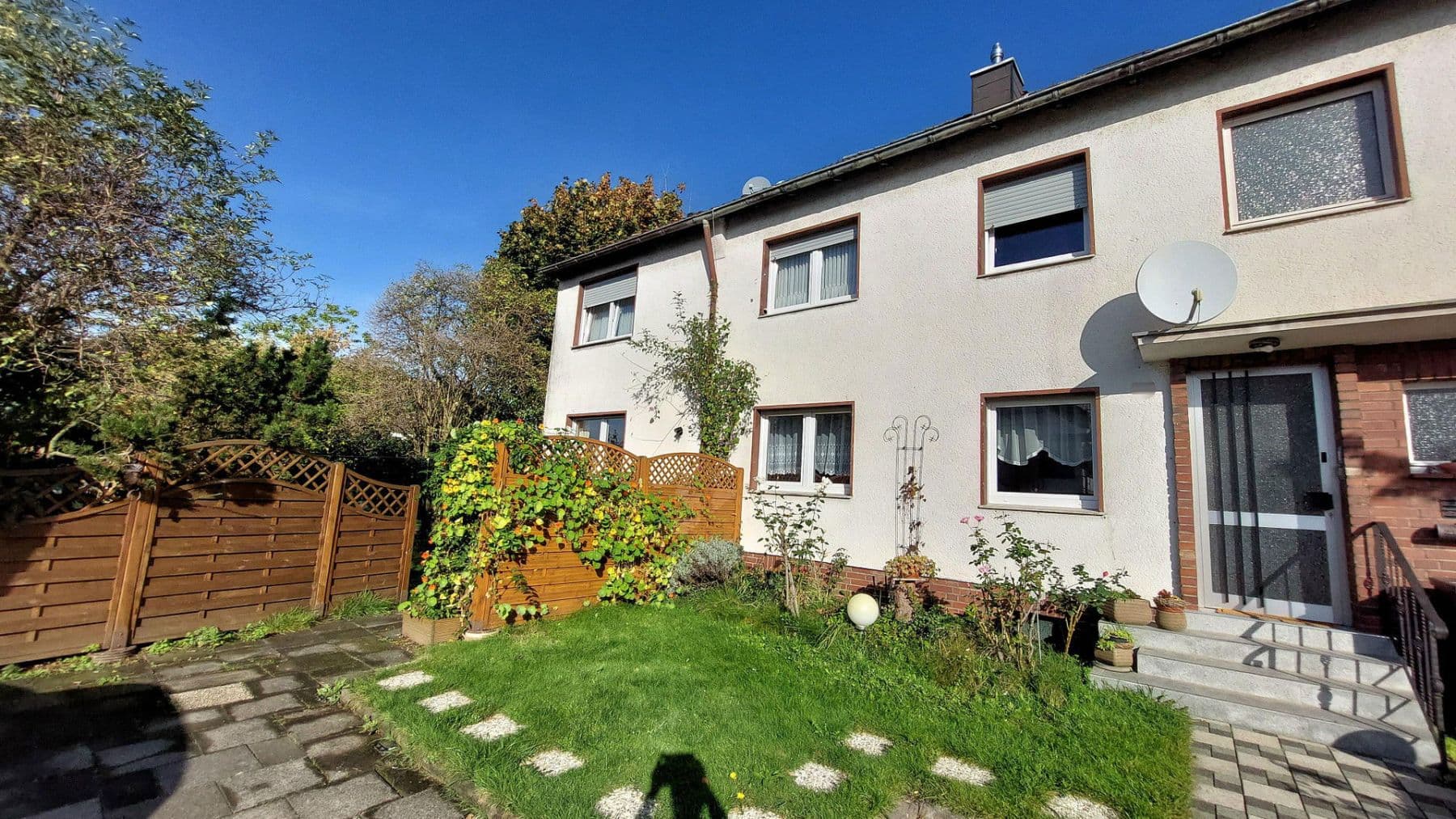 Pronájem bytu 2+1 70 m², Leverkusen, Severní Porýní-Vestfálsko Pronájem bytu 2+1 70 m², Leverkusen, Severní Porýní-Vestfálsko