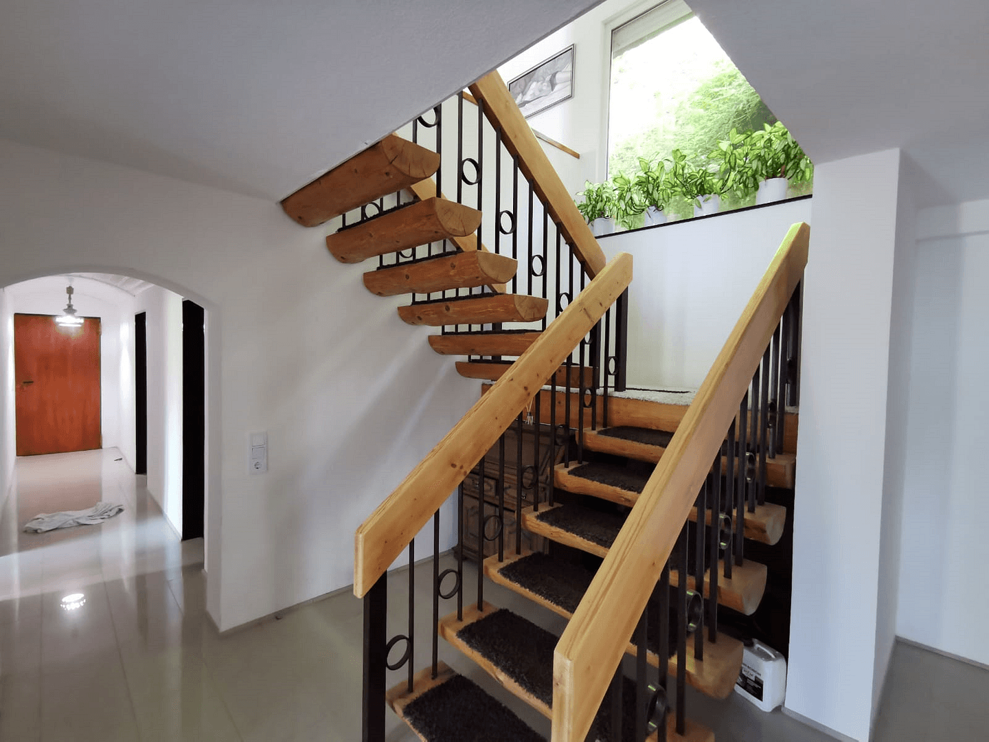 Pronájem domu 239 m², pozemek 4.138 m², Badenweiler, Bádensko-Württembersko Pronájem domu 239 m², pozemek 4.138 m², Badenweiler, Bádensko-Württembersko