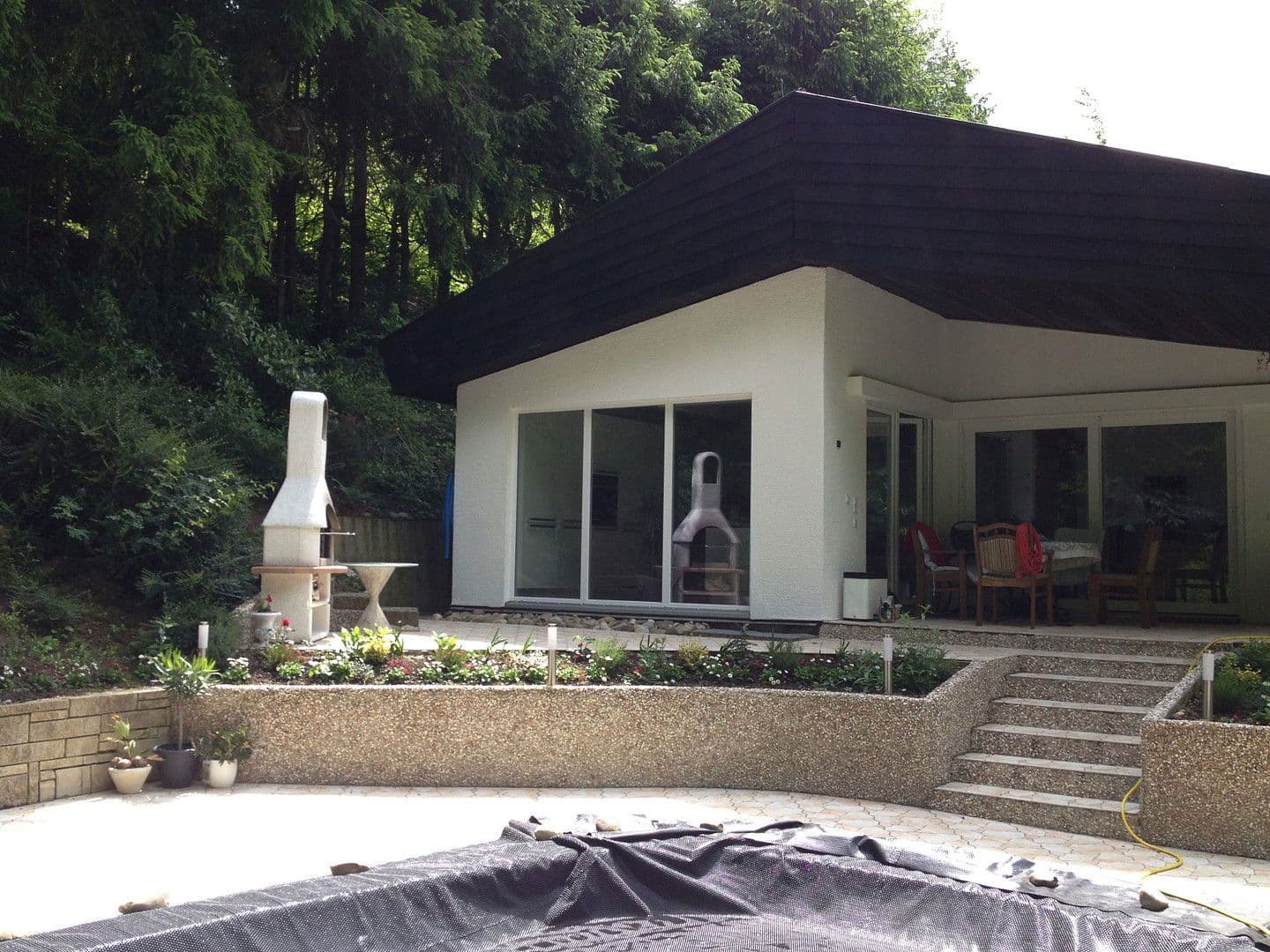 Pronájem domu 239 m², pozemek 4.138 m², Badenweiler, Bádensko-Württembersko Pronájem domu 239 m², pozemek 4.138 m², Badenweiler, Bádensko-Württembersko