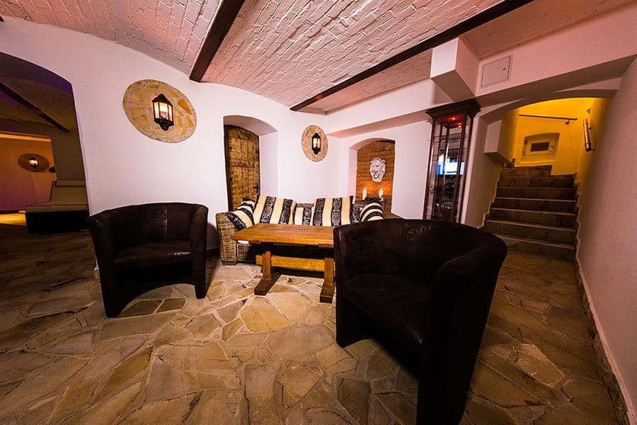 Prodej domu 650 m², pozemek 2.000 m², Bad König, Hessen Prodej domu 650 m², pozemek 2.000 m², Bad König, Hessen