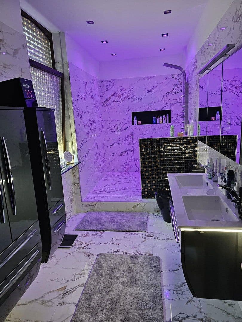 Prodej domu 650 m², pozemek 2.000 m², Bad König, Hessen Prodej domu 650 m², pozemek 2.000 m², Bad König, Hessen