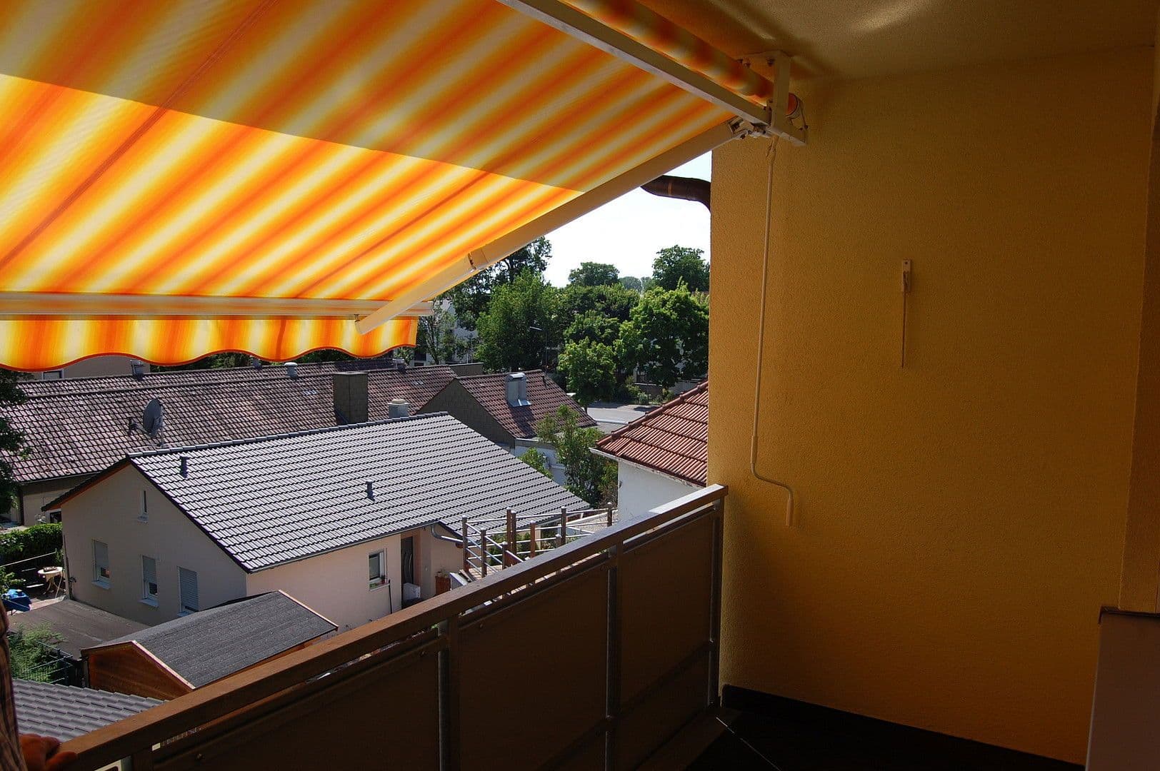 Pronájem bytu 3+1 77 m², Lange Zeile 72, Erlangen, Bavorsko Pronájem bytu 3+1 77 m², Lange Zeile 72, Erlangen, Bavorsko