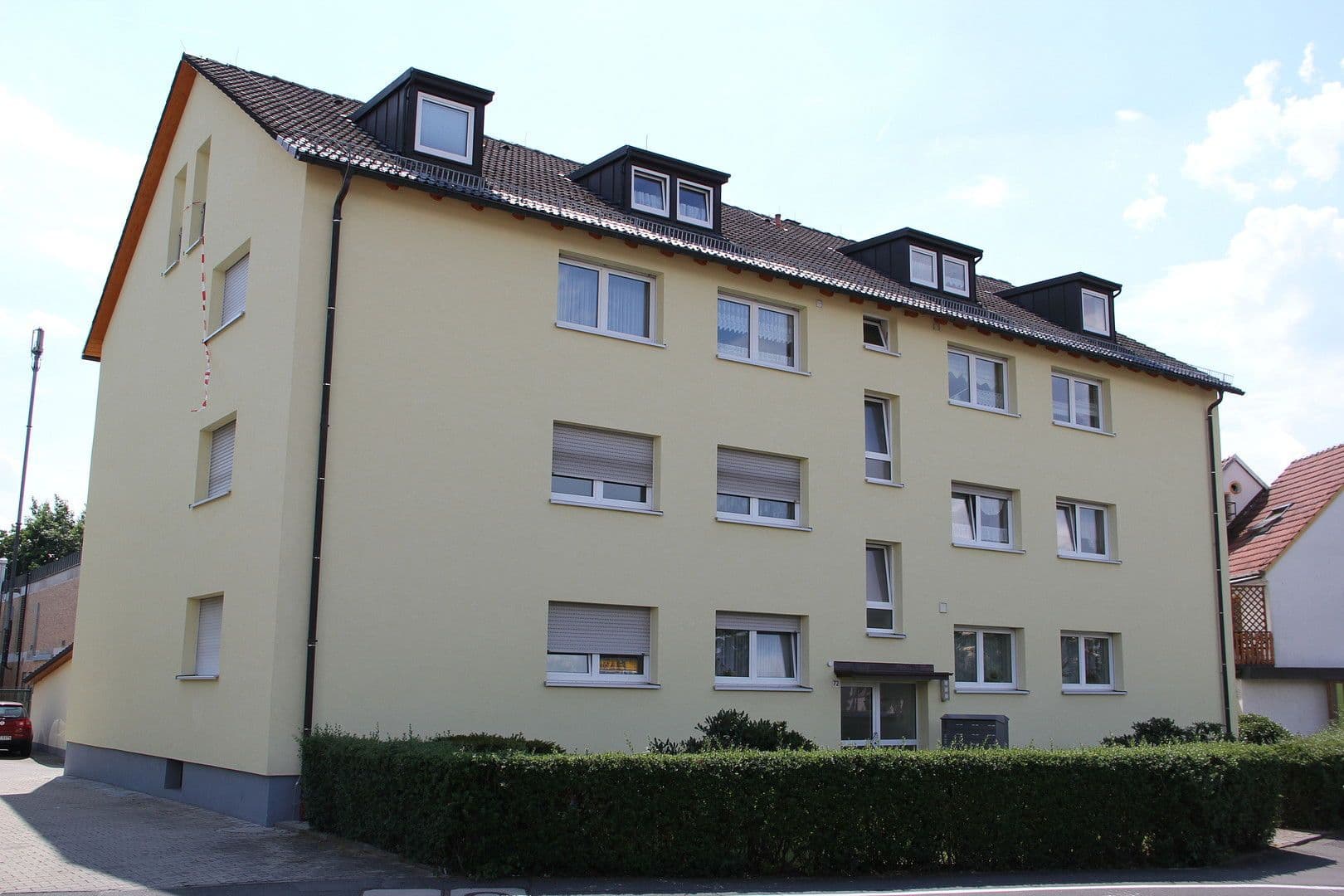 Pronájem bytu 3+1 77 m², Lange Zeile 72, Erlangen, Bavorsko Pronájem bytu 3+1 77 m², Lange Zeile 72, Erlangen, Bavorsko