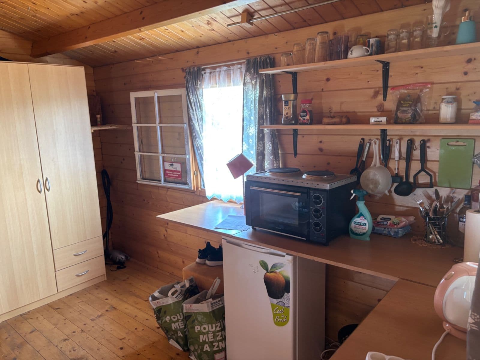 Prodej chaty, chalupy 25 m², pozemek 190 m², Bolívarova, Praha, Praha Prodej chaty, chalupy 25 m², pozemek 190 m², Bolívarova, Praha, Praha