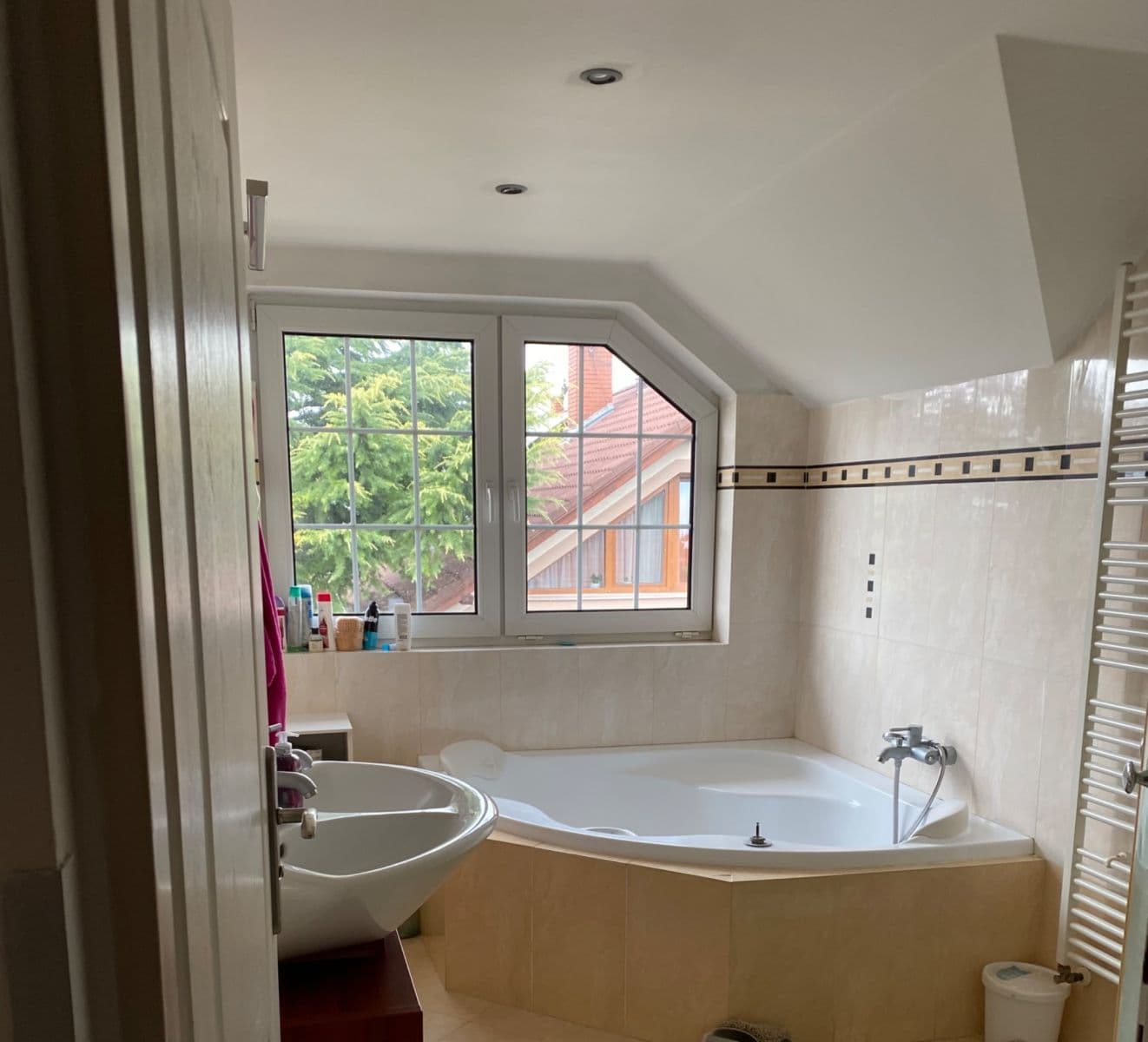 Pronájem domu 220 m², pozemek 900 m², Líbeznice, Středočeský kraj Pronájem domu 220 m², pozemek 900 m², Líbeznice, Středočeský kraj