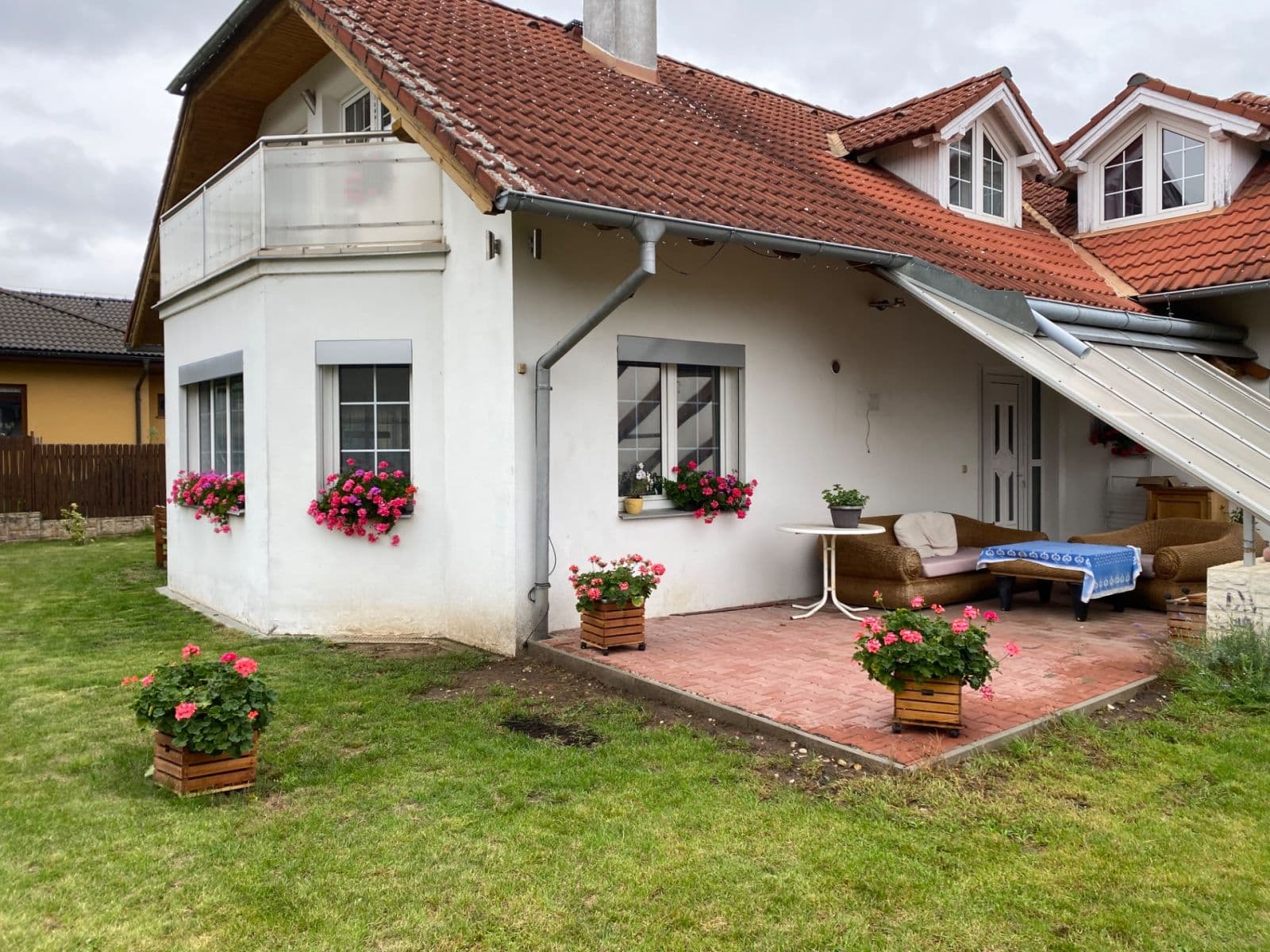 Pronájem domu 220 m², pozemek 900 m², Líbeznice, Středočeský kraj Pronájem domu 220 m², pozemek 900 m², Líbeznice, Středočeský kraj