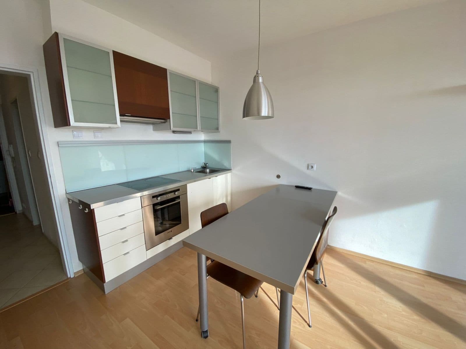 Prodej bytu 1+kk 39 m², Hnězdenská, Praha, Praha Prodej bytu 1+kk 39 m², Hnězdenská, Praha, Praha