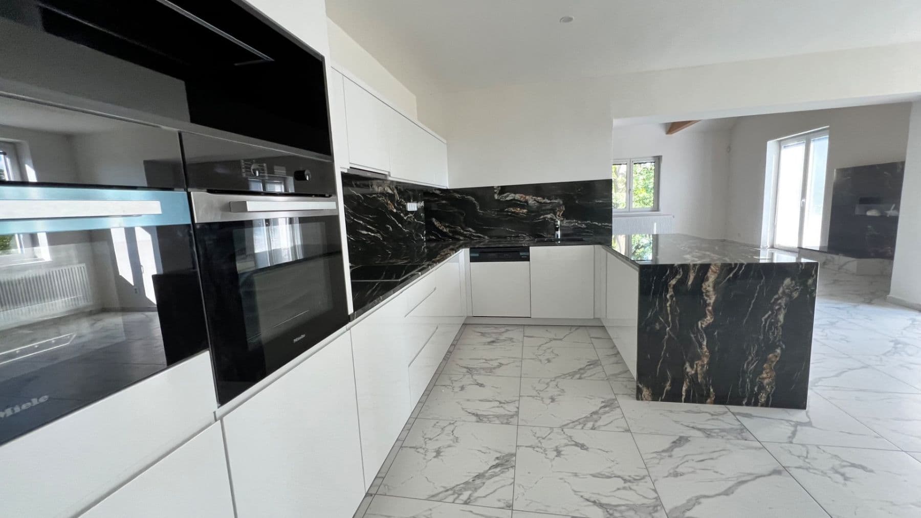 Prodej domu 340 m², pozemek 1.990 m², K Holotovci, Orlová, Moravskoslezský kraj Prodej domu 340 m², pozemek 1.990 m², K Holotovci, Orlová, Moravskoslezský kraj