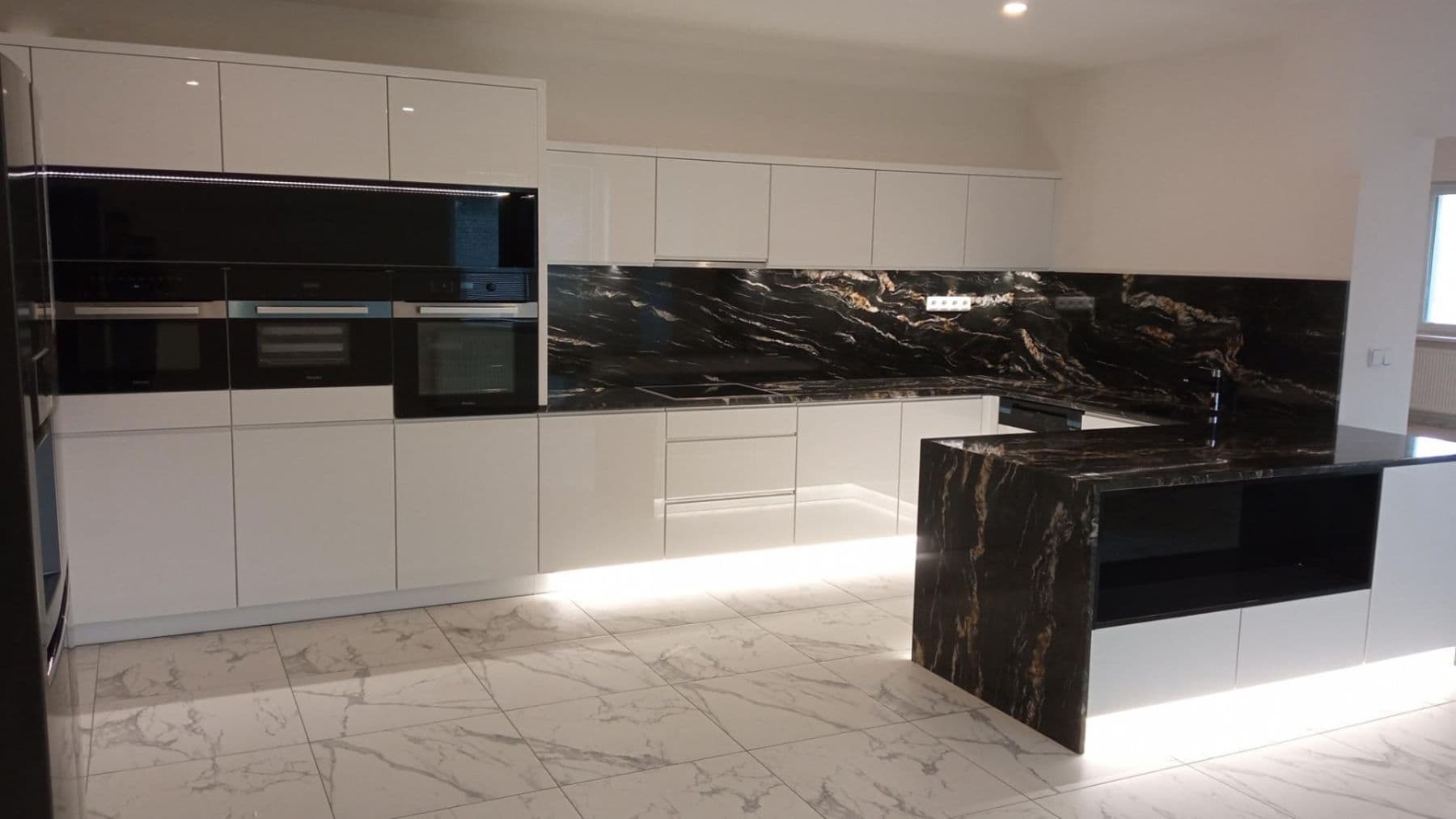 Prodej domu 340 m², pozemek 1.990 m², K Holotovci, Orlová, Moravskoslezský kraj Prodej domu 340 m², pozemek 1.990 m², K Holotovci, Orlová, Moravskoslezský kraj